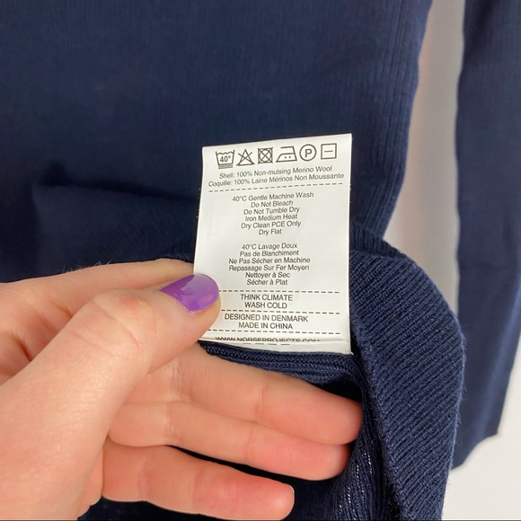 NEW Norse Projects Dark Navy Siri Roll 100% Merino Wool Sweater Womens Size XS - Picture 13 of 16